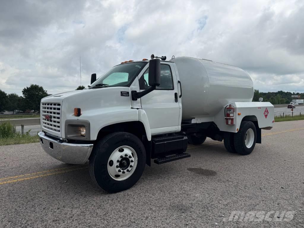 GMC C7500 Tankerli kamyonlar