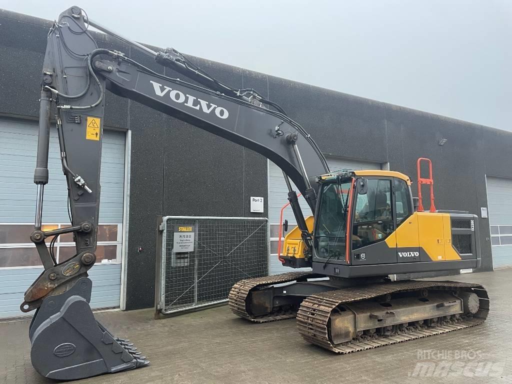 Volvo EC220E Paletli ekskavatörler