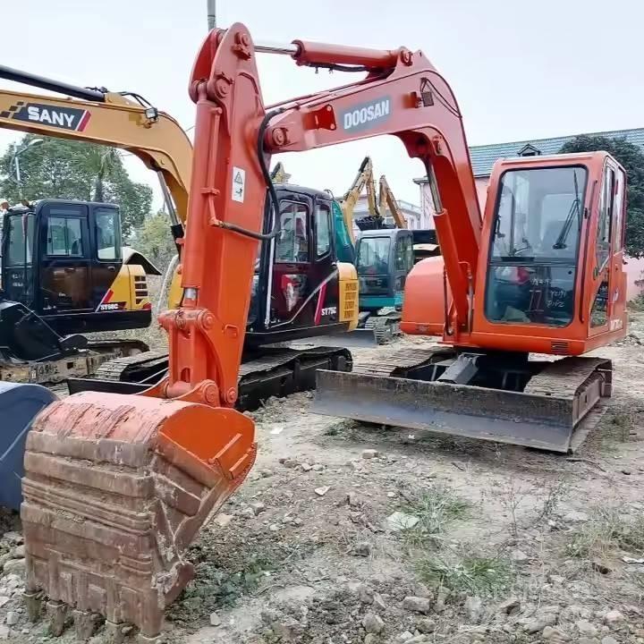 Doosan DH70-7 Paletli ekskavatörler
