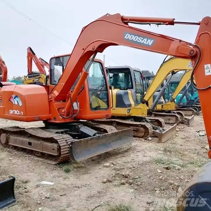 Doosan DH70-7 Paletli ekskavatörler
