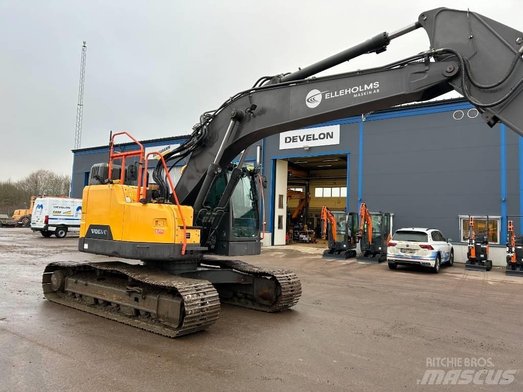 Volvo ECR 235 E Paletli ekskavatörler