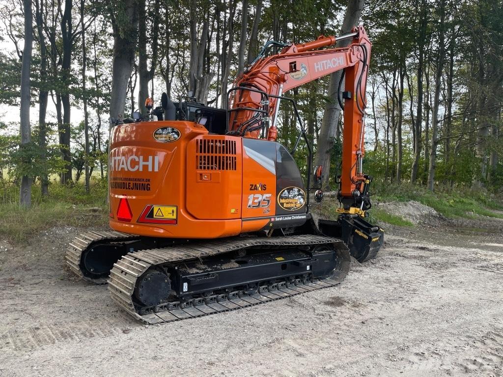 Hitachi ZX 135 US-7 Paletli ekskavatörler