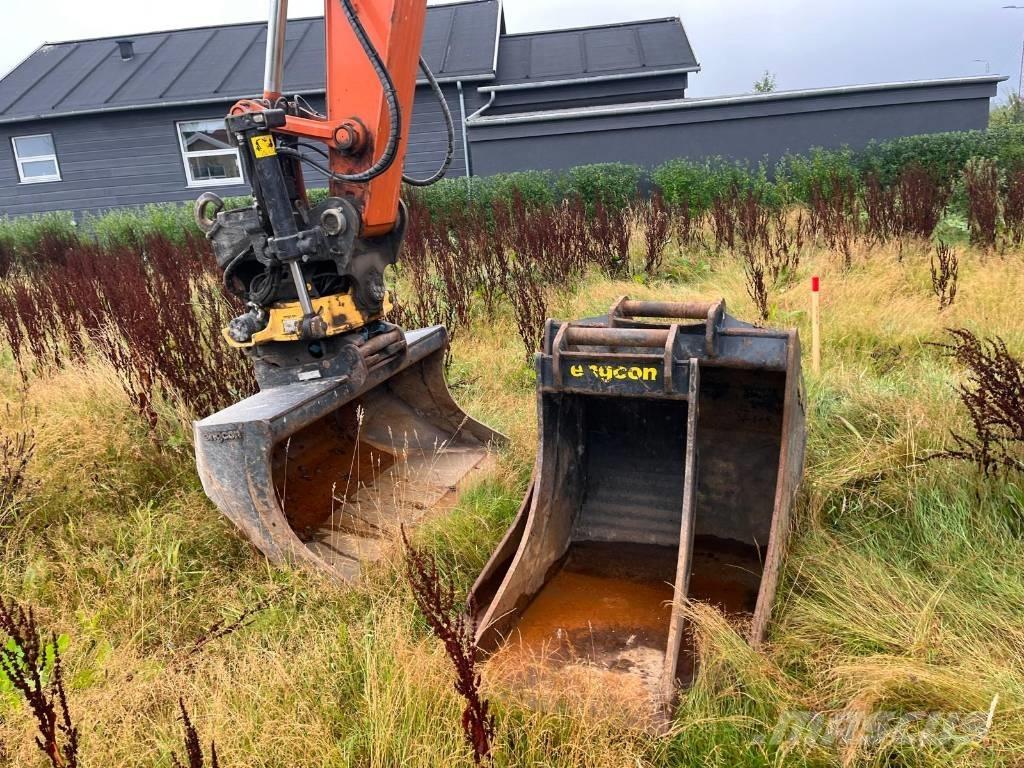 Hitachi ZX 135 US-7 Paletli ekskavatörler