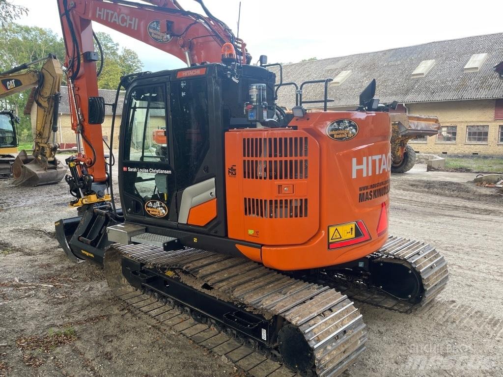 Hitachi ZX 135 US-7 Paletli ekskavatörler