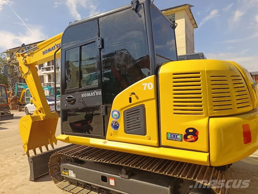 Komatsu PC 70-8 Paletli ekskavatörler