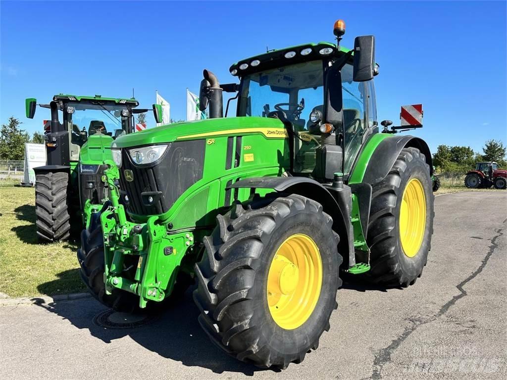 John Deere 6R 250 Traktörler