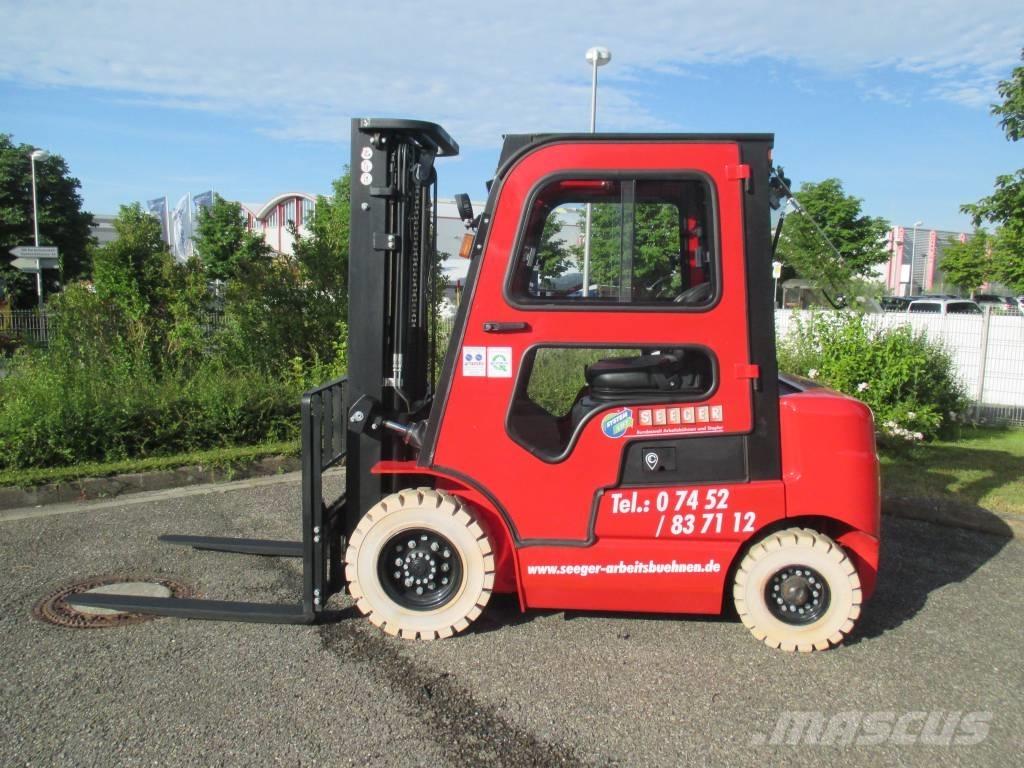 EP EFL 252 Elektrikli forkliftler
