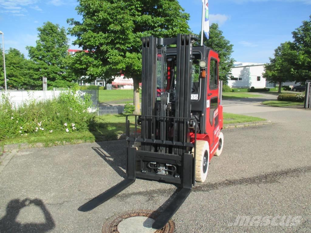 EP EFL 252 Elektrikli forkliftler