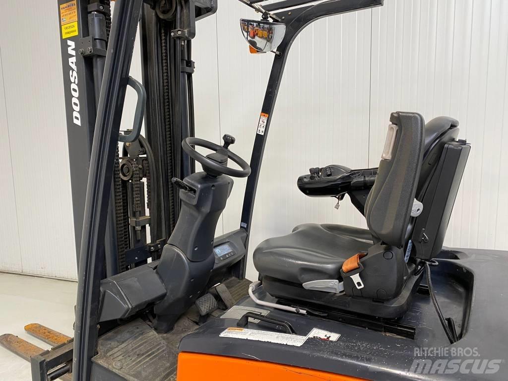 Doosan B20TL-7 Elektrikli forkliftler