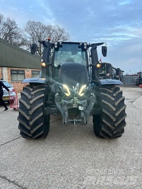 Valtra T 235 D Traktörler