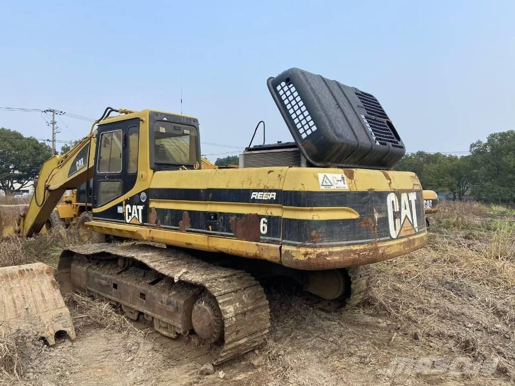 CAT 330 B L Paletli ekskavatörler
