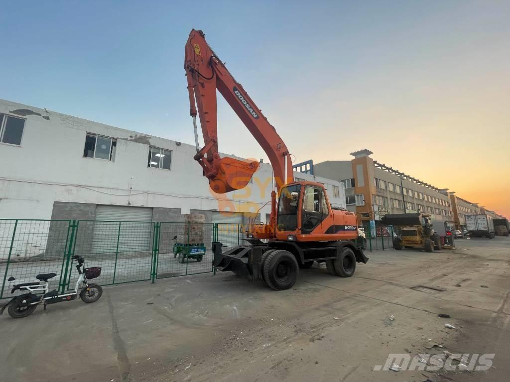 Doosan DH210W-7 Lastik tekerli ekskavatörler