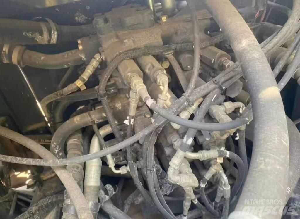 Sumitomo SH240LC Paletli ekskavatörler