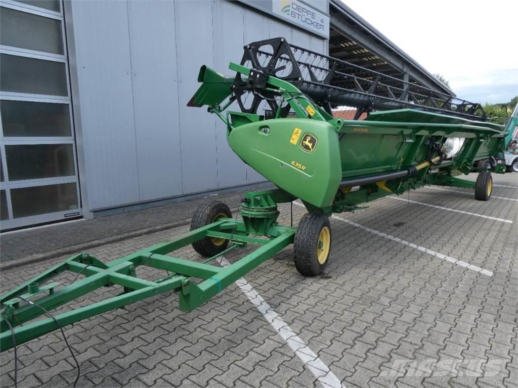 John Deere 635R Agaç kesme robotlari
