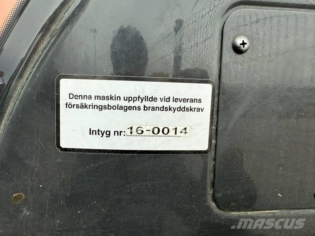 Hitachi ZX 300 LC-6 Paletli ekskavatörler