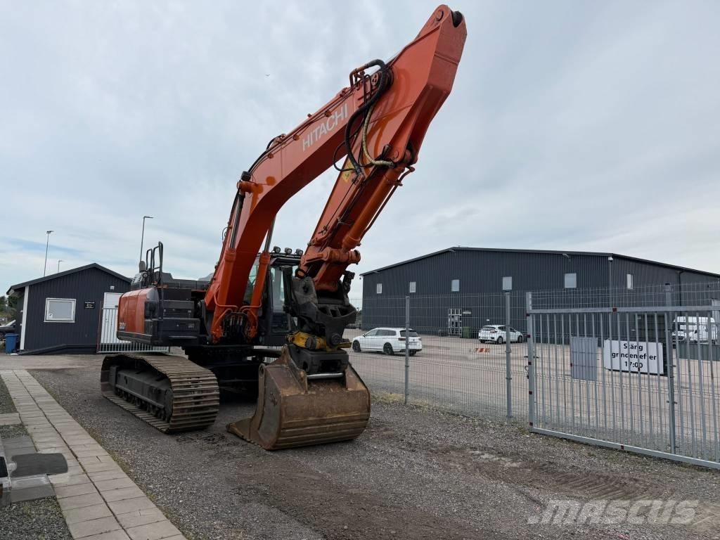 Hitachi ZX 300 LC-6 Paletli ekskavatörler