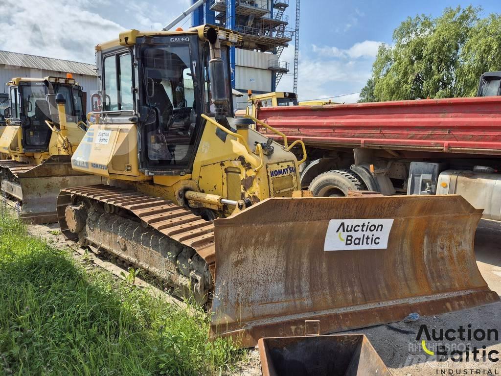 Komatsu D51 Paletli dozerler
