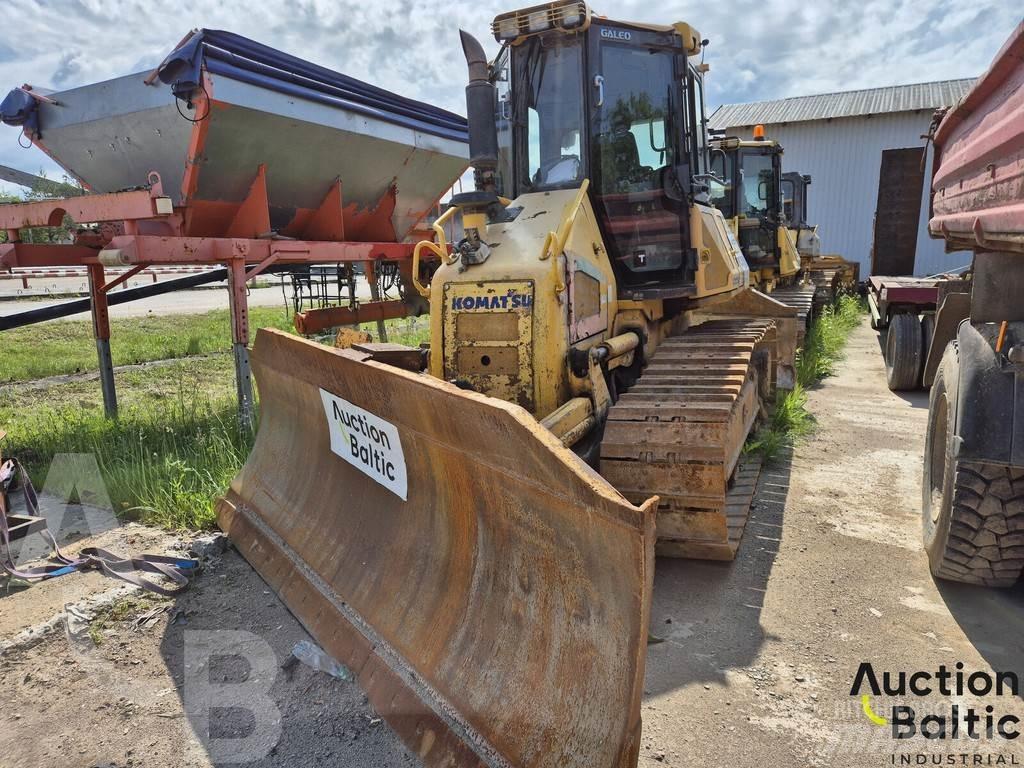 Komatsu D51 Paletli dozerler