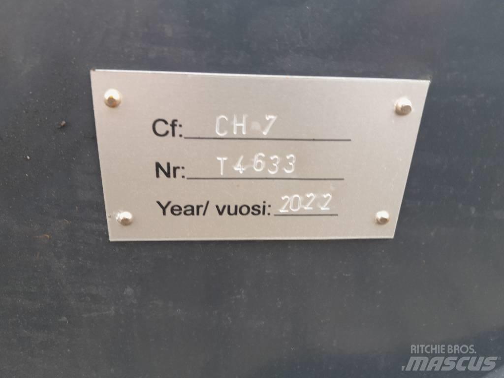 John Deere 1270G Bomlar ve kollar