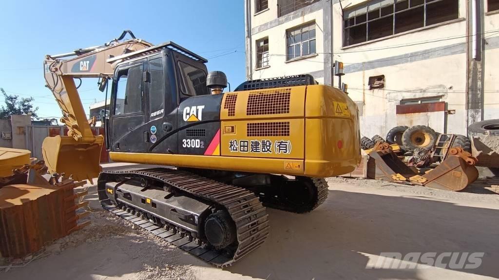 CAT 330 Paletli ekskavatörler