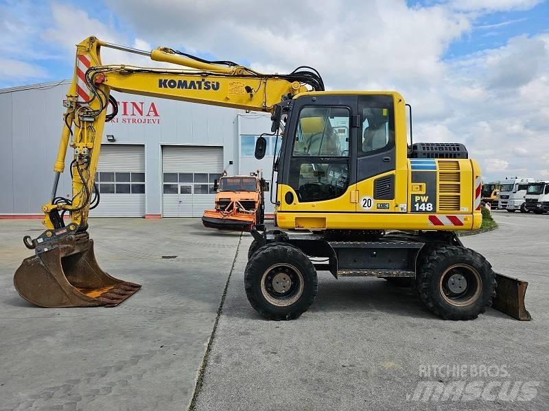 Komatsu PW 148-8 Lastik tekerli ekskavatörler