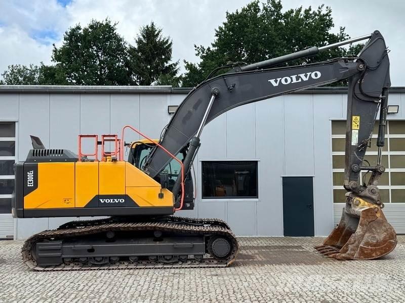 Volvo EC 300 EL Paletli ekskavatörler