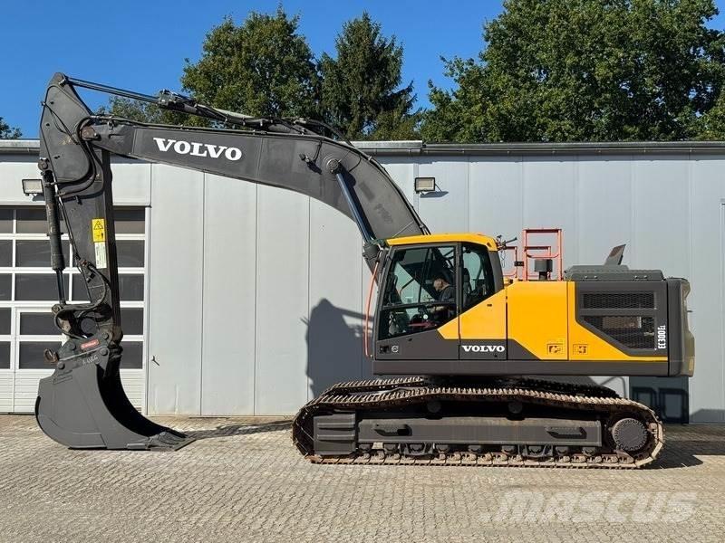 Volvo EC 300 EL Paletli ekskavatörler