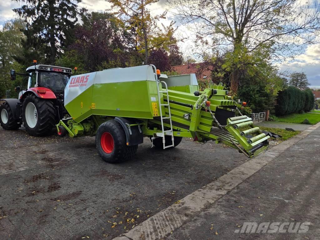 CLAAS Quandrant 2200 Küp balya makinalari