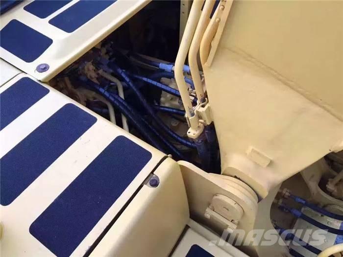 Komatsu PC 200-7 Paletli ekskavatörler