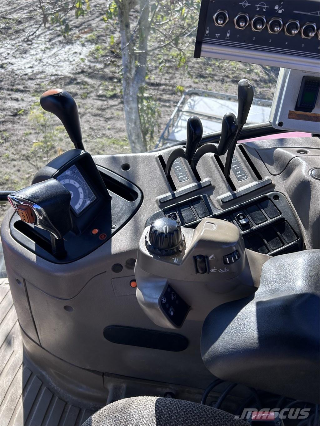 CASE Maxxum 125 Traktörler