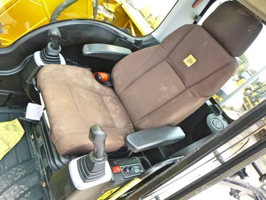 JCB JS 130 LC Paletli ekskavatörler