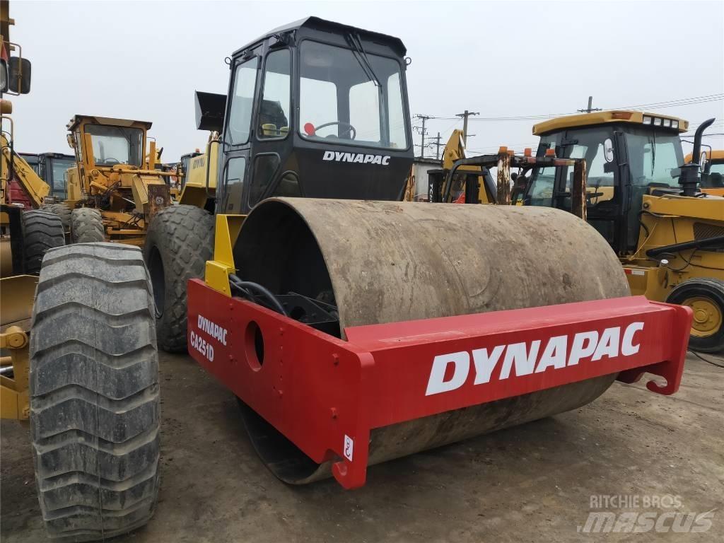 Dynapac CA 251 D Tek tamburlu silindirler