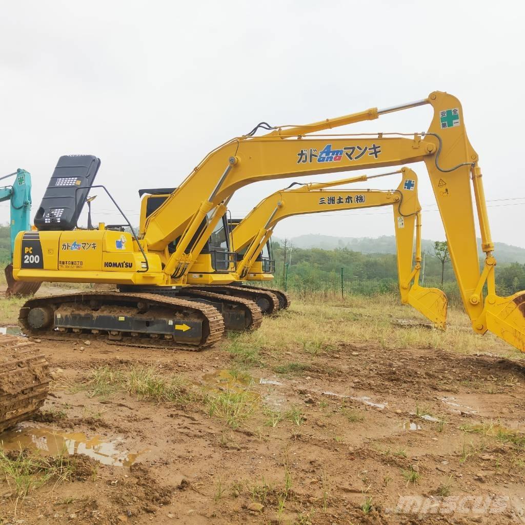 Komatsu PC200-8 Paletli ekskavatörler
