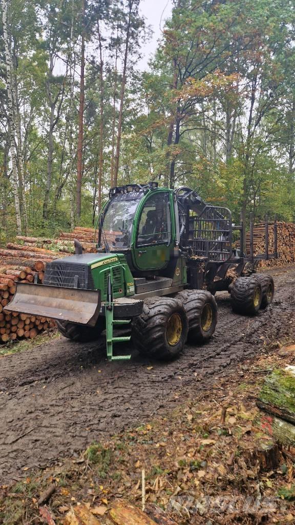 John Deere 1010 E Tomruk yükleyici traktörler