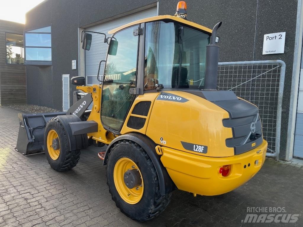Volvo L28F Mini yükleyiciler