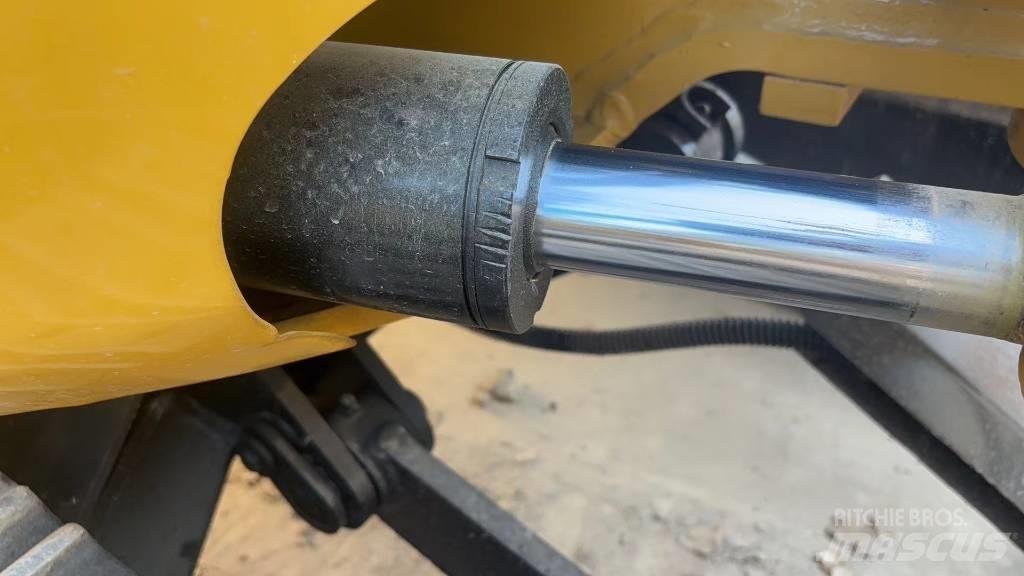 CAT 303.5 Mini ekskavatörler, 7 tona dek
