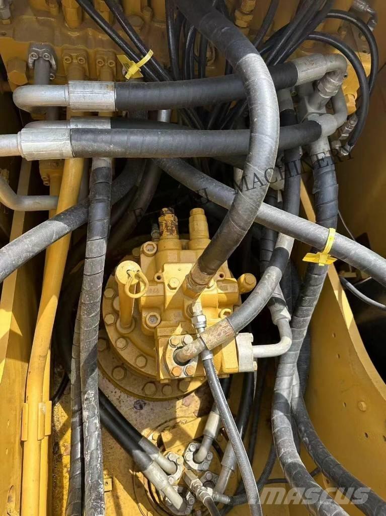 CAT 323 D2 Paletli ekskavatörler