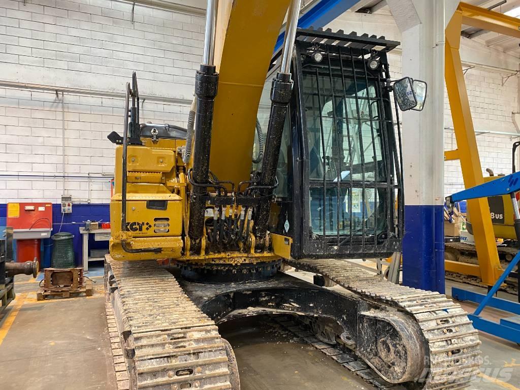 CAT 323F LN Paletli ekskavatörler