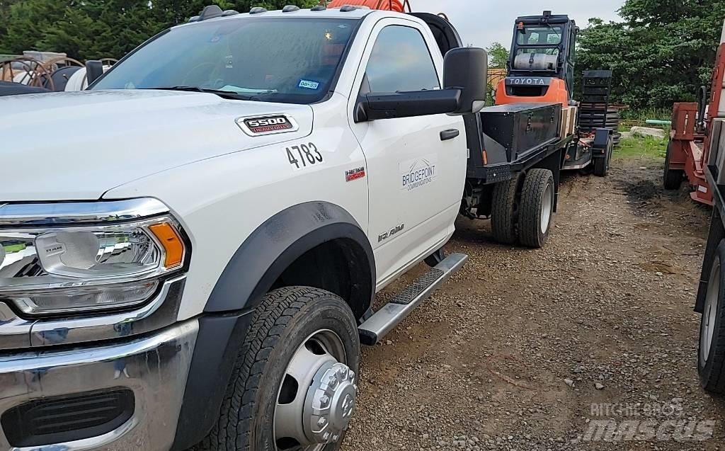RAM 5500 Flatbed kamyonlar