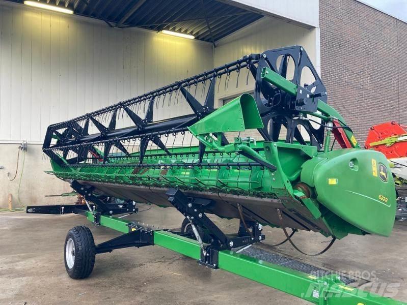 John Deere T 550 i Biçerdöverler