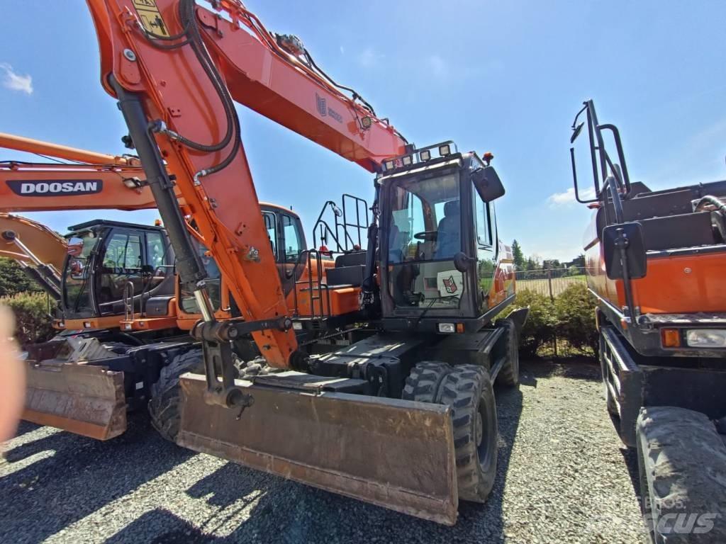 Doosan DX140W-5 Lastik tekerli ekskavatörler