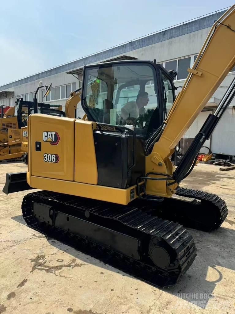 CAT 306 Mini ekskavatörler, 7 tona dek