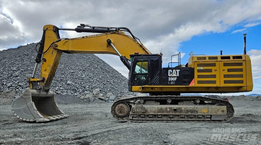 CAT 390 F Paletli ekskavatörler