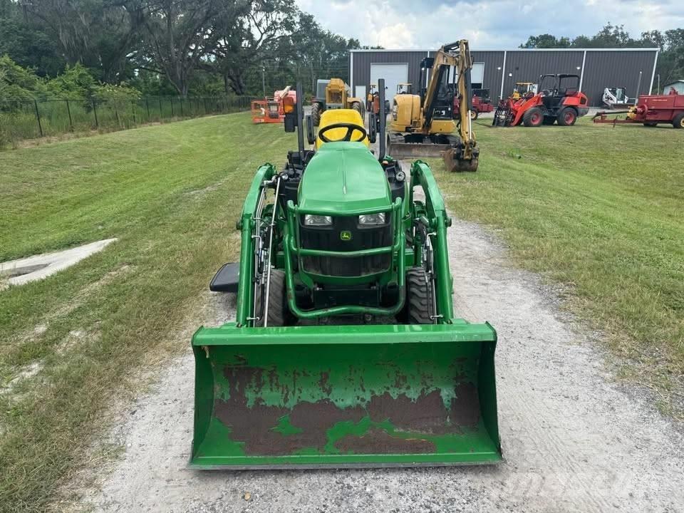 John Deere 1025 R Traktörler