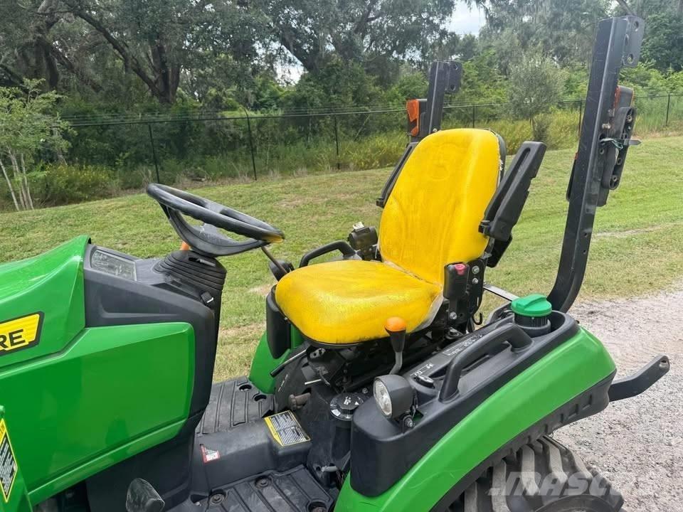 John Deere 1025 R Traktörler