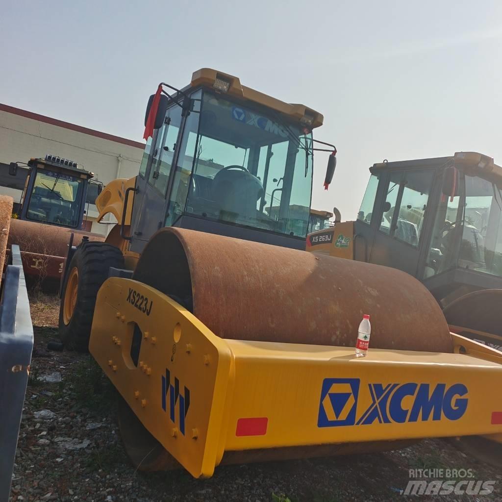 XCMG XS223J Tek tamburlu silindirler