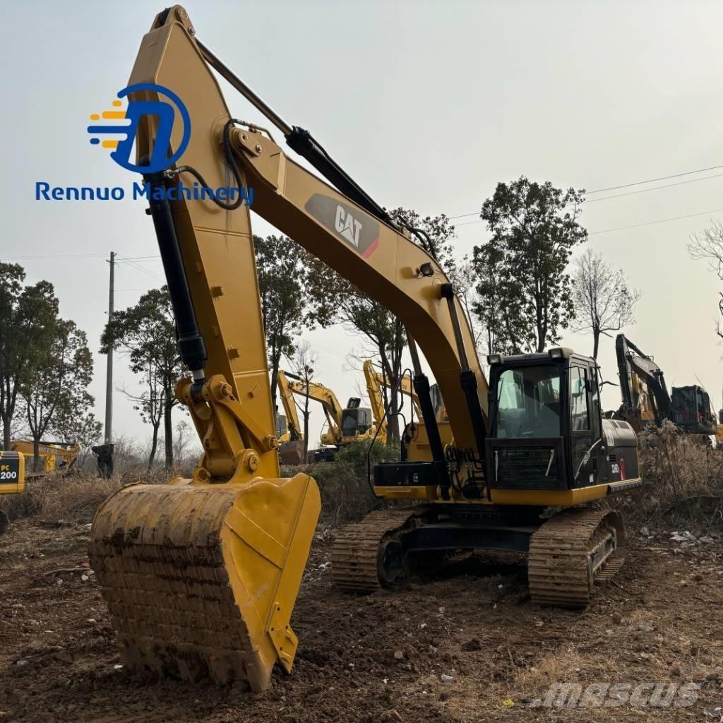 CAT 326D2 Paletli ekskavatörler