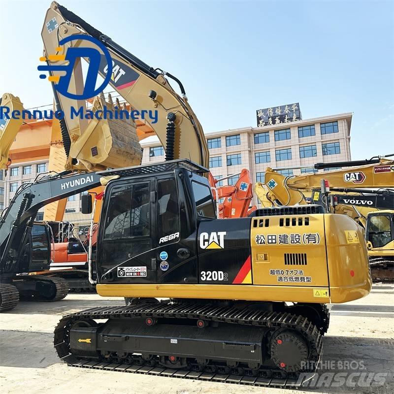 CAT 320D2 Paletli ekskavatörler