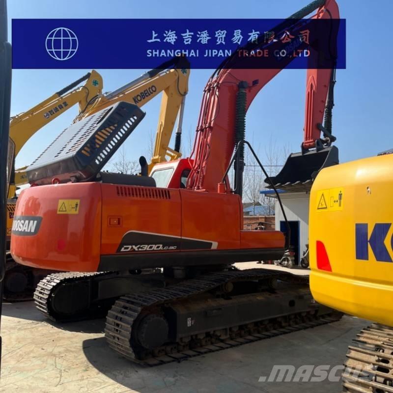 Doosan DX 300 Paletli ekskavatörler