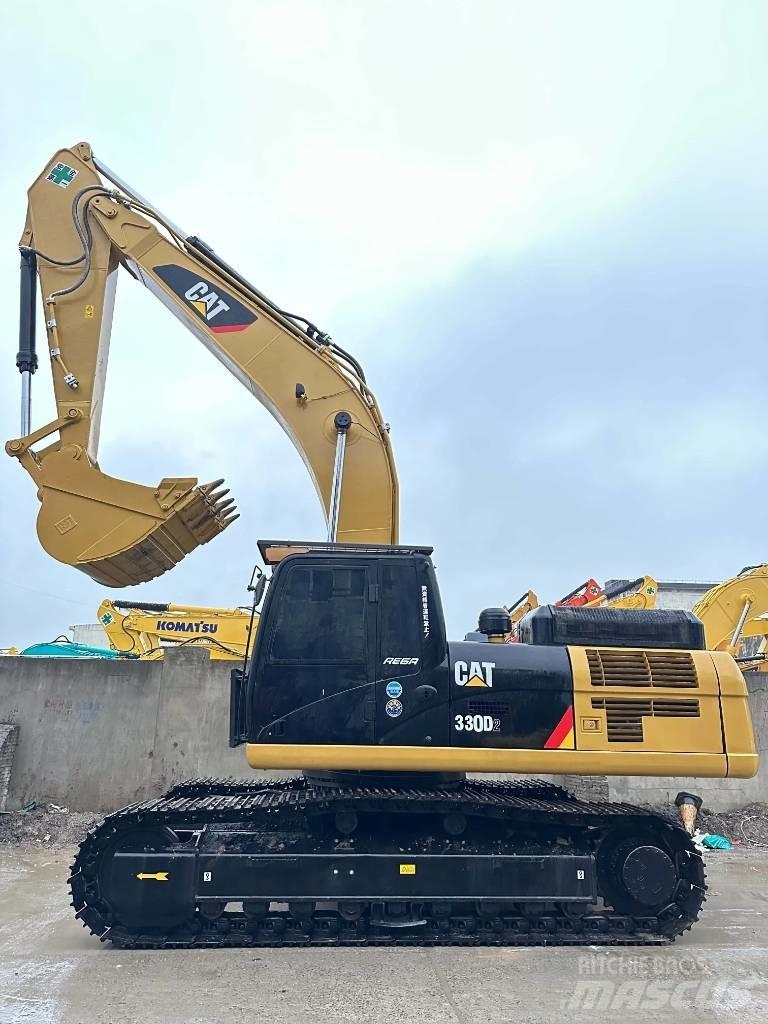 CAT 330 D2 Midi ekskavatörler 7 - 12 t
